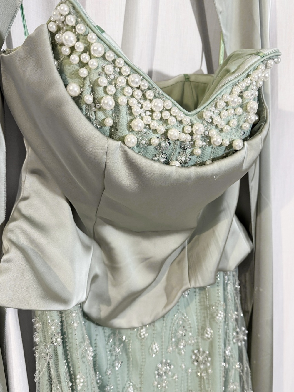 Beaded Sequin Mermaid Evening Gown Scarf Green Size M - Picture 3 of 9